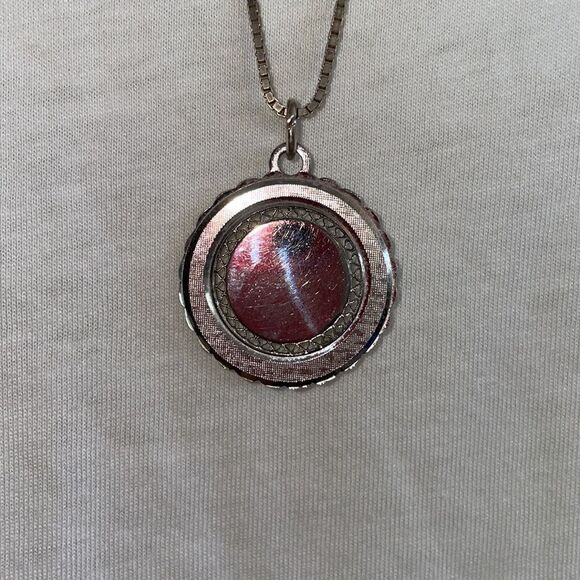 Vtg La Mode sterling silver round pendant on box chain - Picture 2 of 8
